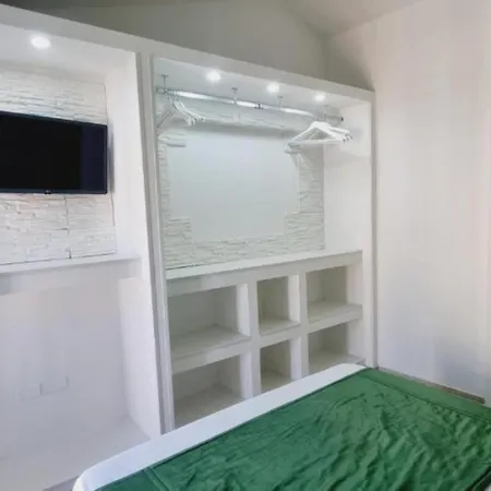 Saturno's Apartamento Tropea